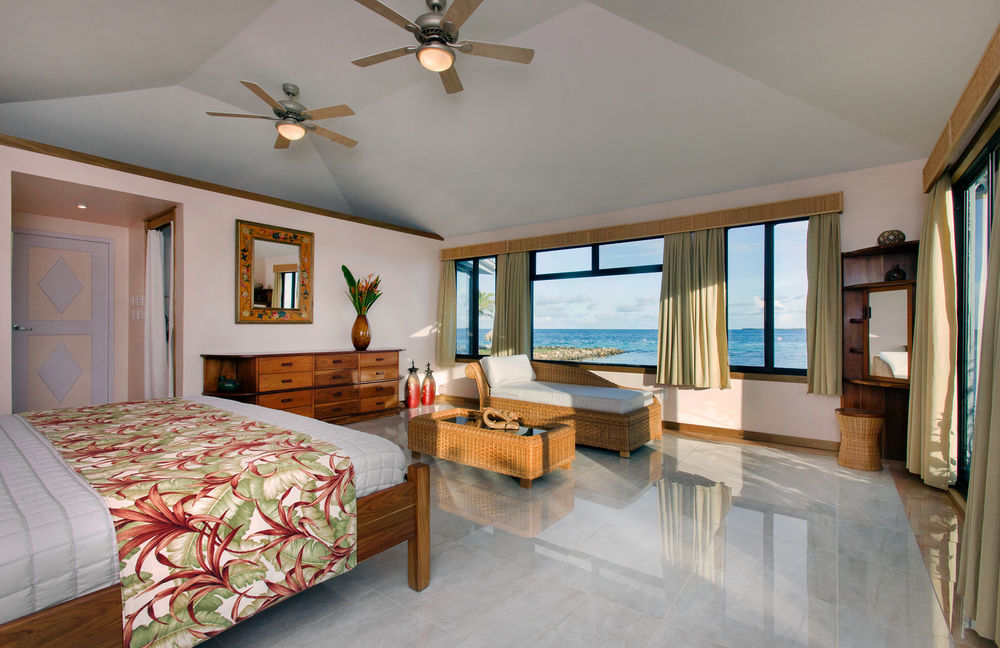 Royal Belize Hotel Thatch Caye Exterior photo