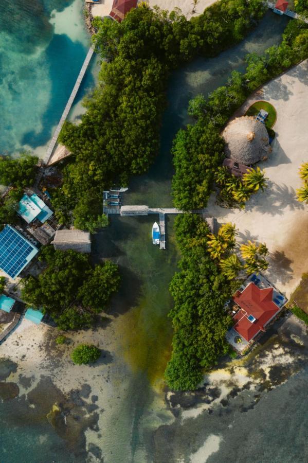 Royal Belize Hotel Thatch Caye Exterior photo
